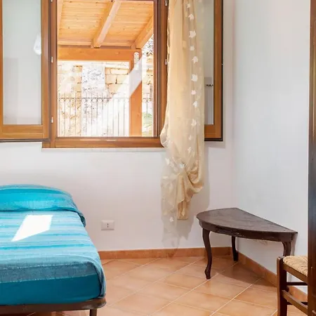 Guesthost - Countryside Sicily House