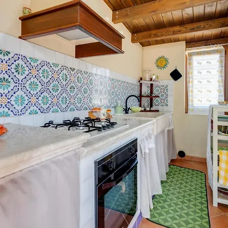 Guesthost - Countryside Sicily House *